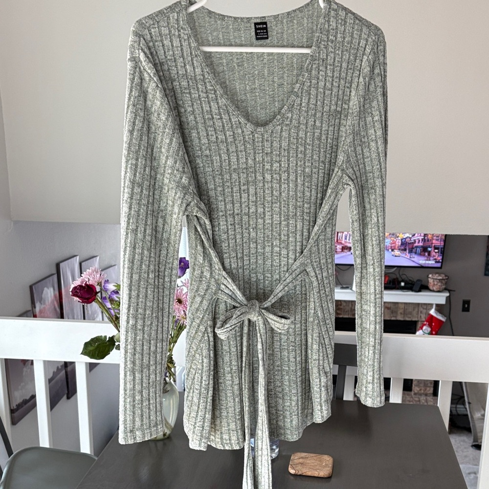 SHEIN Gray Ribbed Knit Sweater